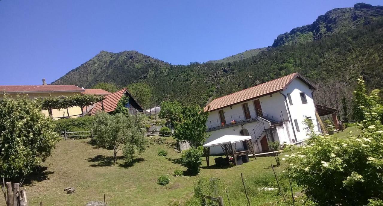멜레 Agriturismo Grilla 빌라 외부 사진
